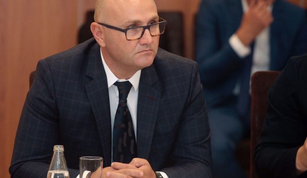 N&euml; k&euml;rkim p&euml;r shp&euml;rdorim detyre, arrestohet n&euml; Rinas