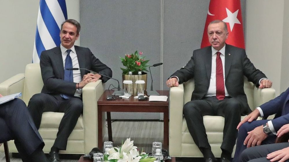 Mitsotakis i k&euml;rkon Erdoganit q&euml; t&euml; mbyll&euml; rrug&euml;n e