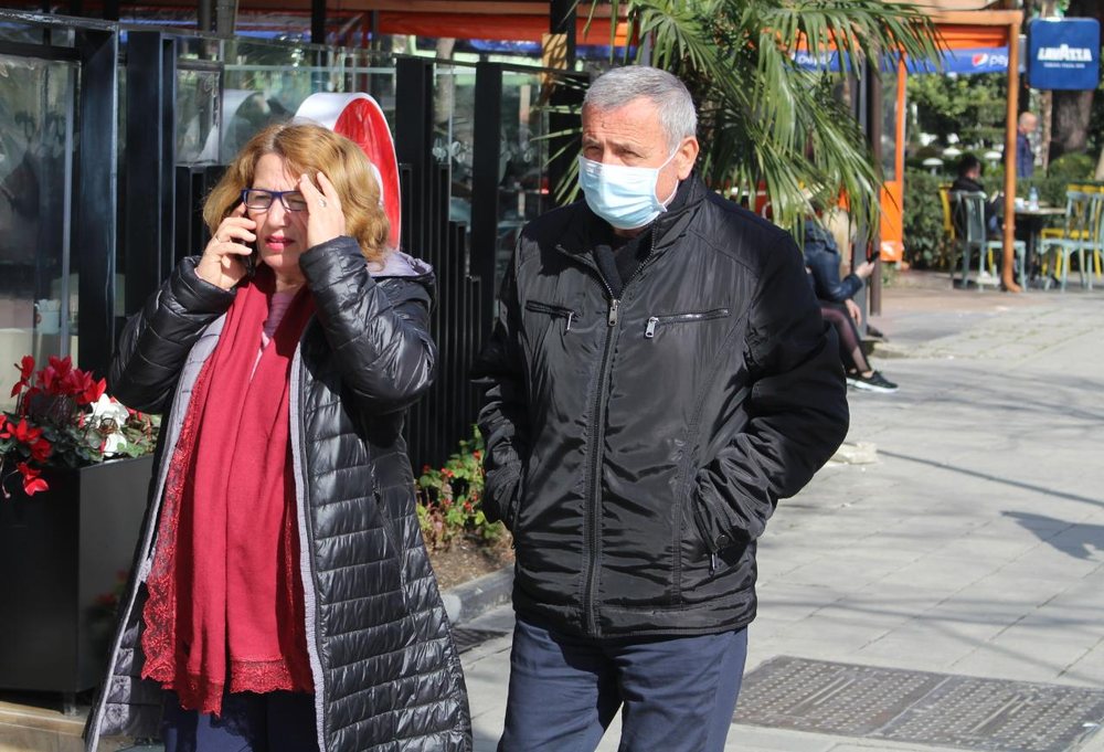 Nga nes&euml;r nis aplikimi i gjobave p&euml;r ata q&euml; kapen pa mask&euml;,