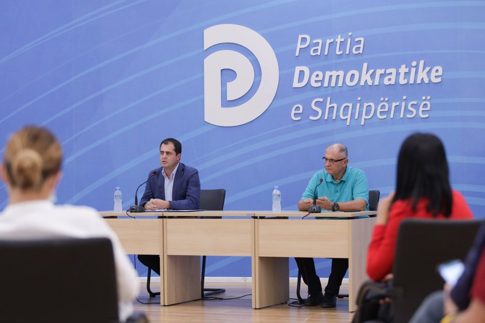 PD: Pazari i ul&euml;t q&euml; Rama b&euml;ri me opozit&euml;n brenda
