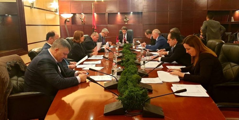 KLP p&euml;r tritolin tek makina prokurorit: Atentat terrorist ndaj sistemit