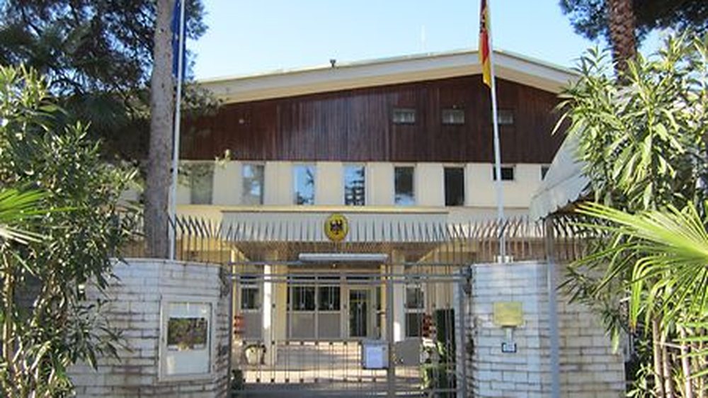 Njoftim i ambasad&euml;s/ Test i detyruar p&euml;r Covid p&euml;rpara hyrjes