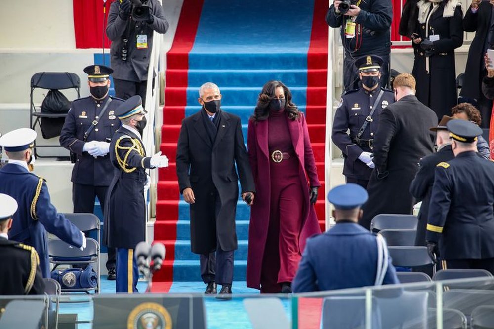 Kamala Harris, Michelle Obama dhe Hillary Clinton, veshje me mesazh n&euml;