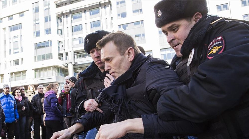 K&euml;rkohet lirimi i Navalny-t, policia n&euml; Rusi paralajm&euml;rime