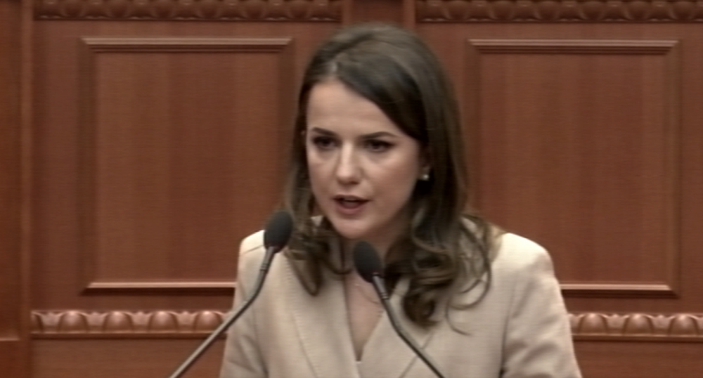Deklarata e fort&euml; e Rudina Hajdarit: Qeveria godet njer&euml;zit e