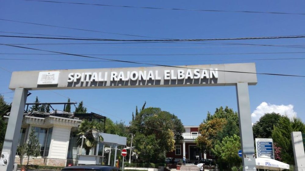 Spitali i Elbasanit pret 4 pacient&euml;t e par&euml; me Covid