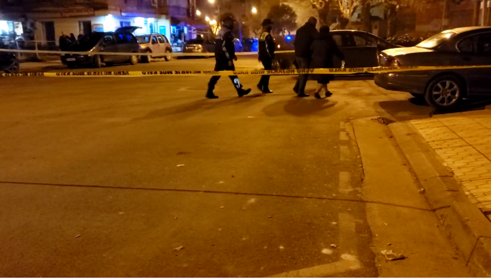 E q&euml;lloi derisa plumbat mbaruan, viktima tentoi t&euml; largohej sapo