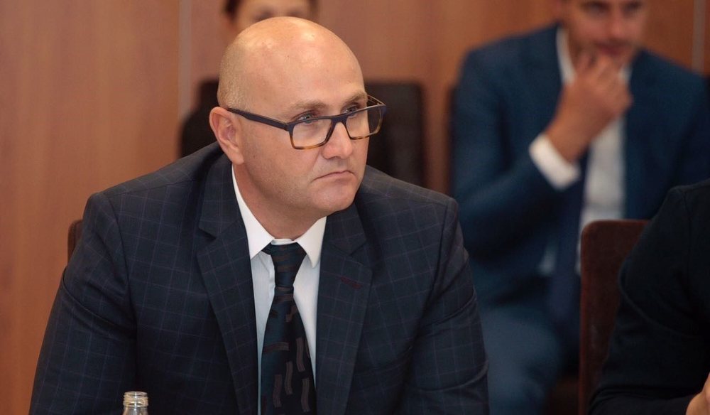 Lirohet nga burgu ish-drejtori i AKBN-s&euml; i akuzuar p&euml;r skem&euml;
