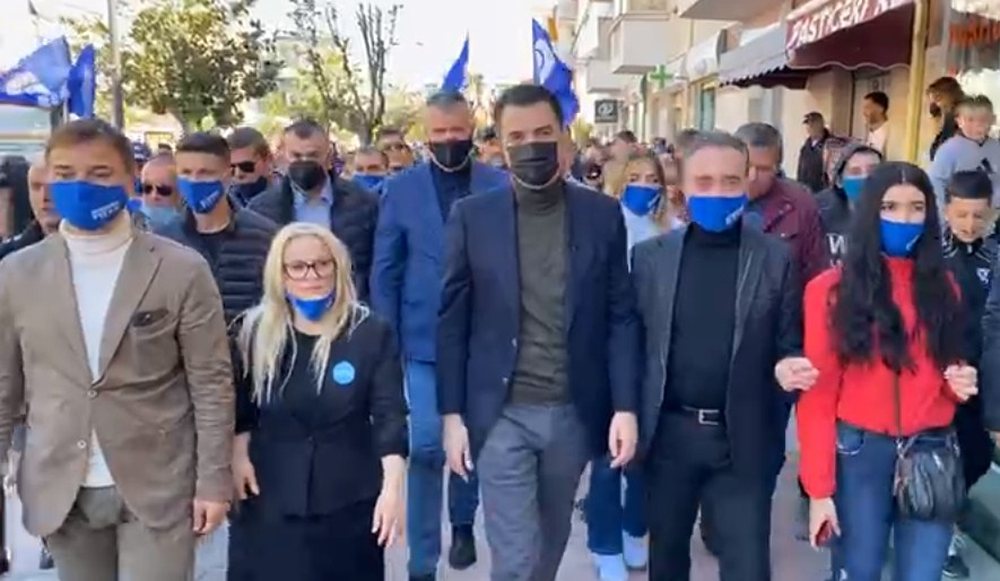 Basha n&euml; Fier: Era e ndryshimit po vjen, e shoh n&euml; syt&euml; e