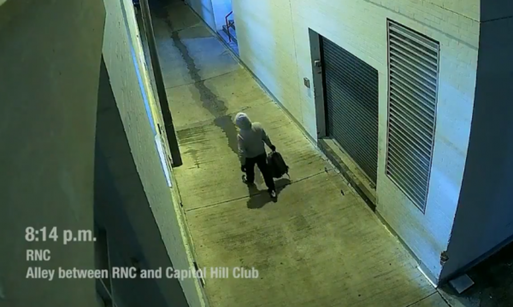 VIDEO/ FBI publikon pamjet e personit q&euml; vuri tritolin n&euml; Capitol