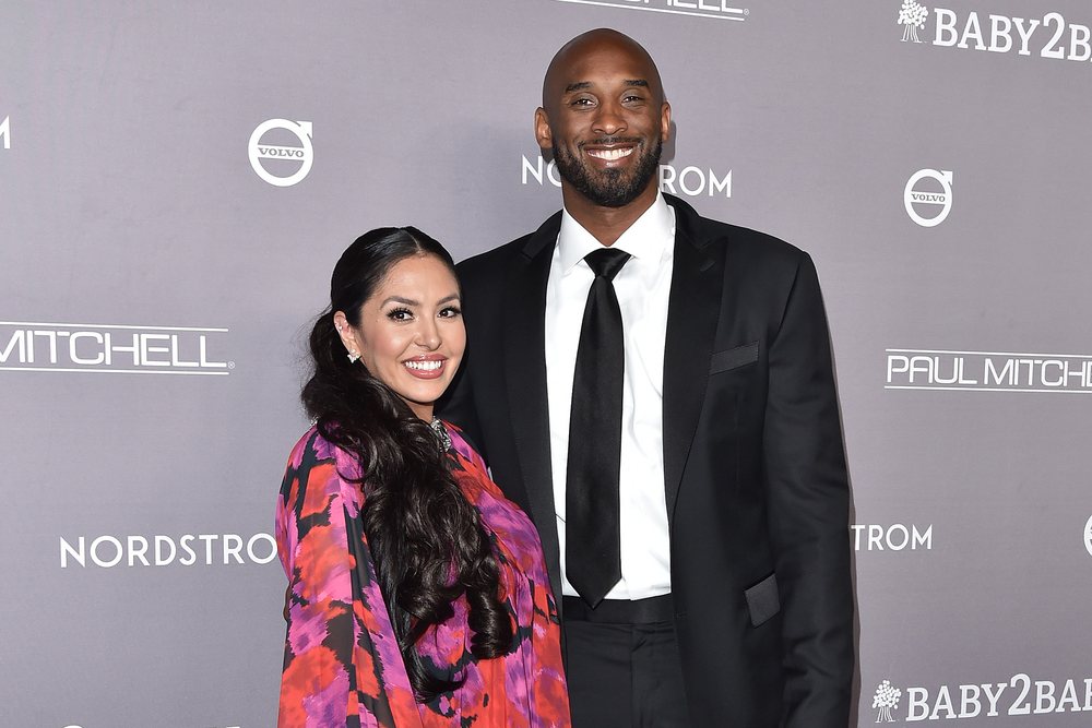 Vanessa Bryant p&euml;rkujton basketbollistin me rastin e 20 vjetorit t&euml;