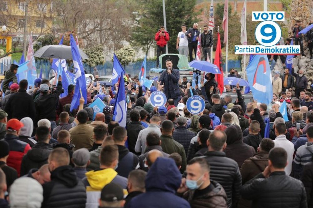 Basha: Papun&euml;sia dhe korrupsioni faktor&euml;t ky&ccedil; p&euml;r largimin