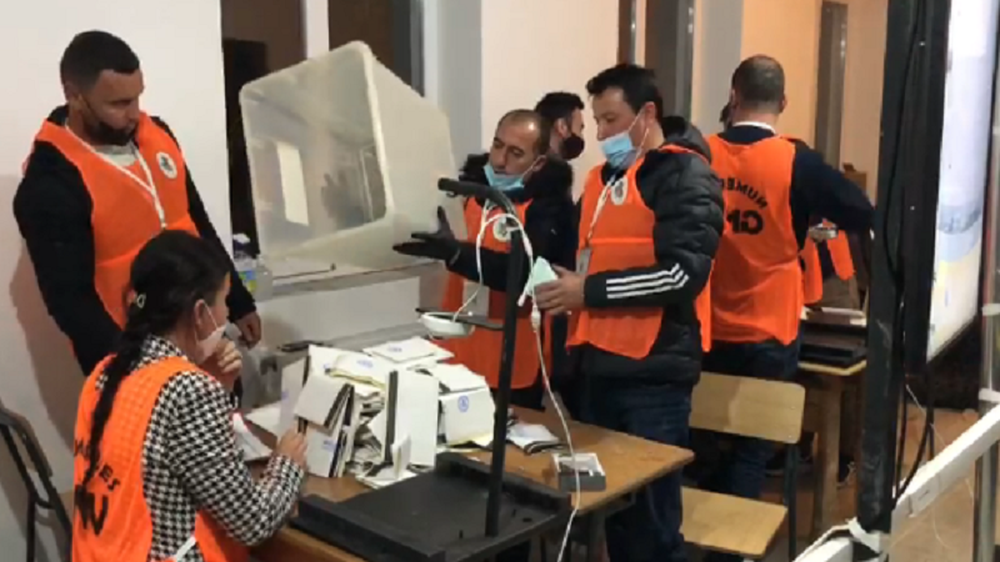 Del rezultati i kutis&euml; s&euml; par&euml;/ Shikoni sa vota kan&euml;
