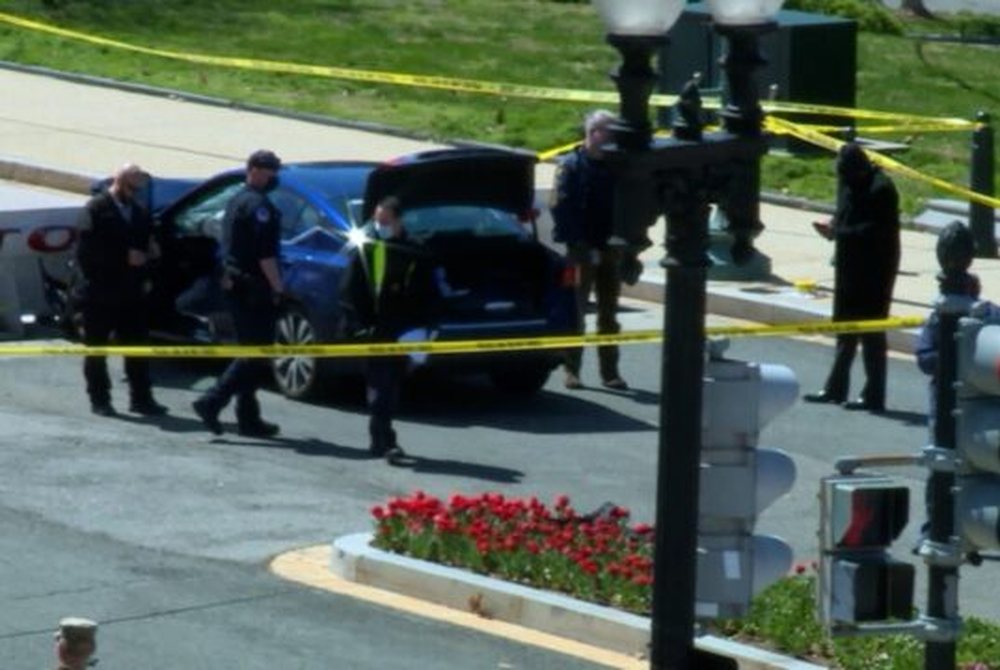 VIDEO LIVE/ Sulmohet Kongresi Amerikan, vritet nj&euml; polic