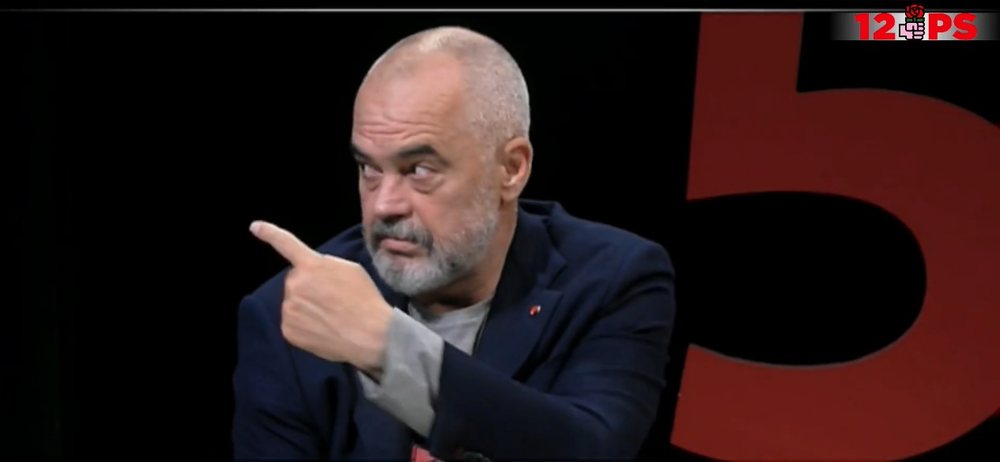 &ldquo;Sa kushton nj&euml; kapele polici?&rdquo; / Si hoqi Rama mikrofonin dhe u