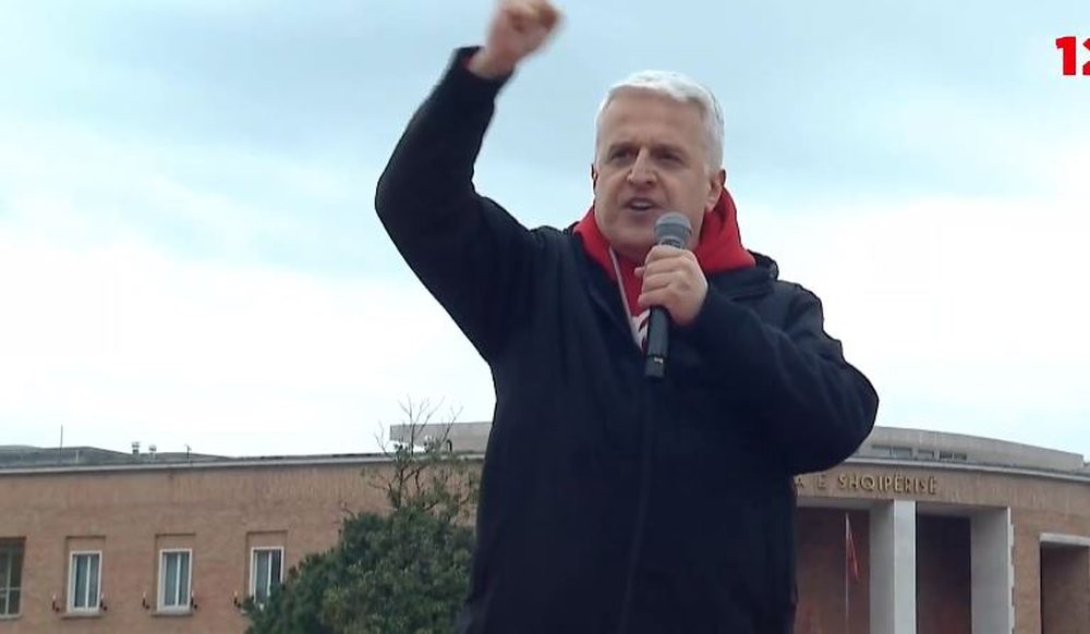 Pandeli Majko mesazh opozit&euml;s: Boll sh&euml;tit&euml;t rrug&euml;ve, ju