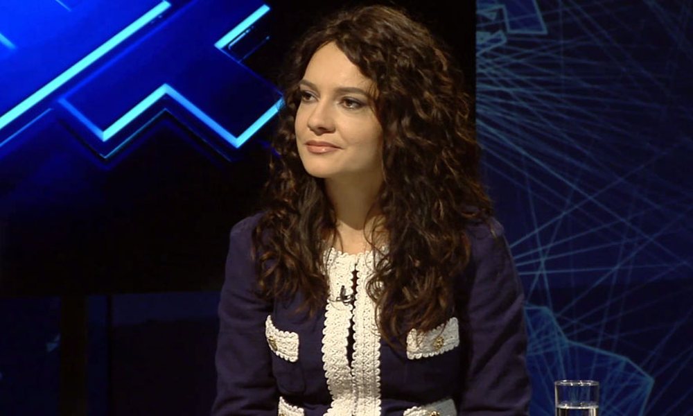 Publikimi i t&euml; dh&euml;nave personale, Elisa Spiropali flet si Brisi: Ku