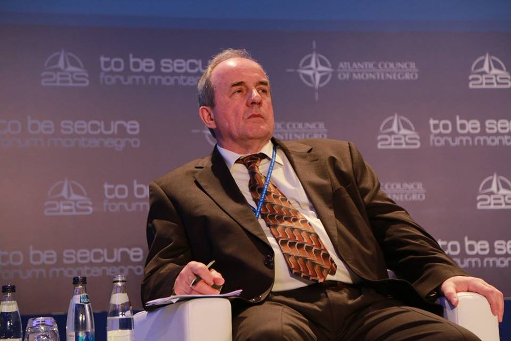 Janusz Bugajski p&euml;r Berish&euml;n 'non grata' n&euml; SHBA: Nuk e