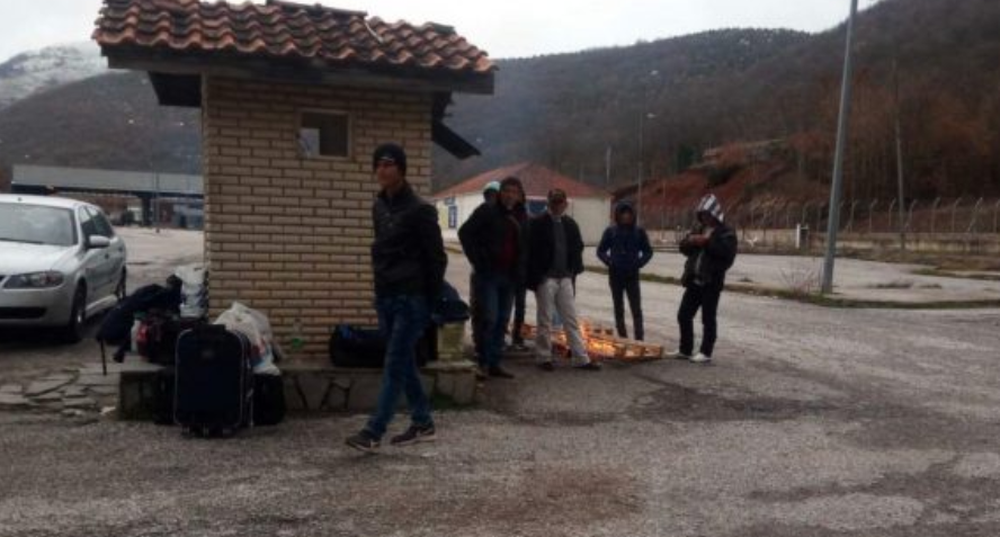 Ndihmuan 4 qytetar&euml; q&euml; t&euml; kalonin kufirin ilegalisht, arrestohen