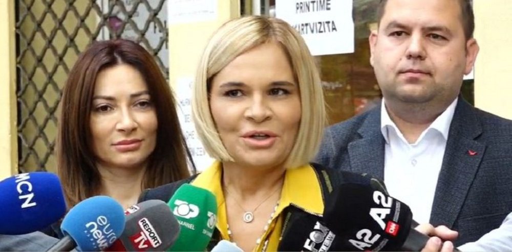 Kryemadhi uron besimtar&euml;t mysliman&euml;: Sot &euml;sht&euml; dita e