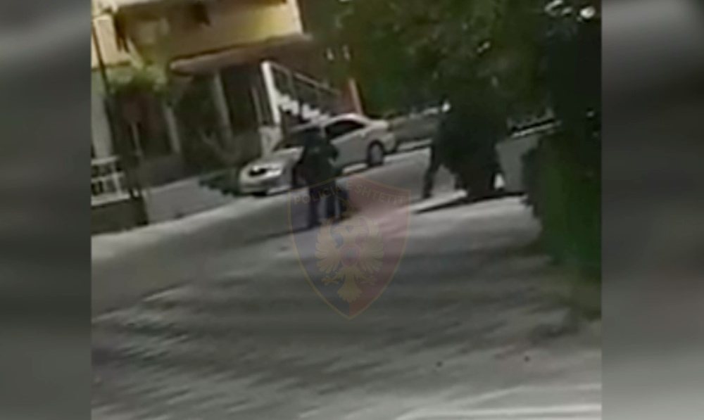 Parandalohet nj&euml; vrasje e mundshme, policia publikon pamjet e arrestimit