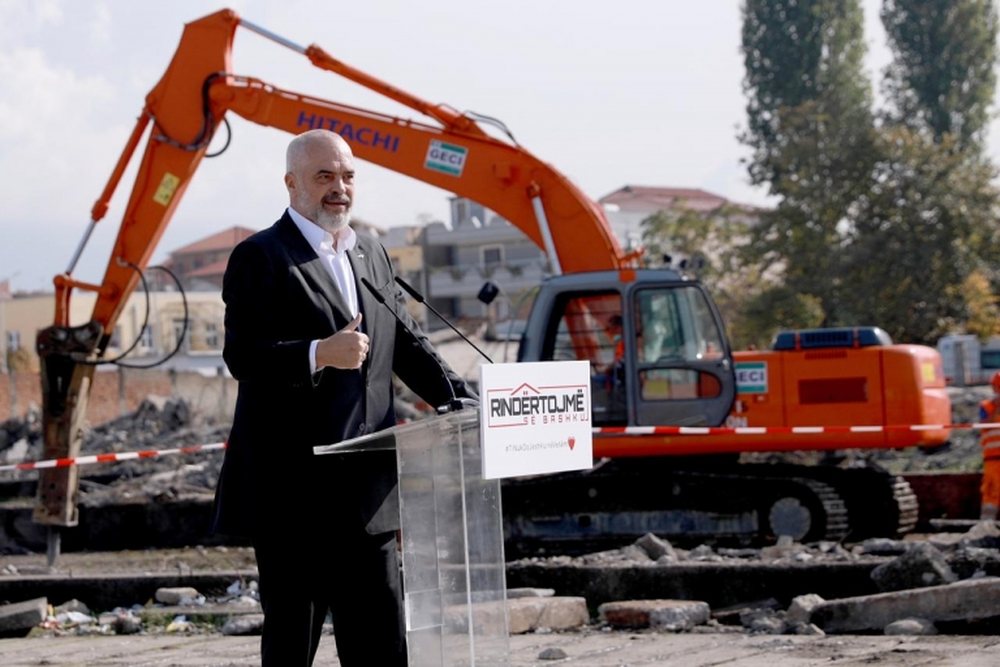 Para p&euml;r vota/ Si u shp&euml;rndan&euml; 926 milion lek&euml;