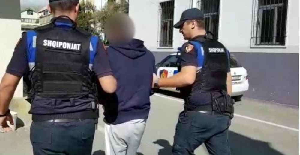 Trafik dhe kultivim droge, arrestohen dy t&euml; rinj nga policia e Lezh&euml;s