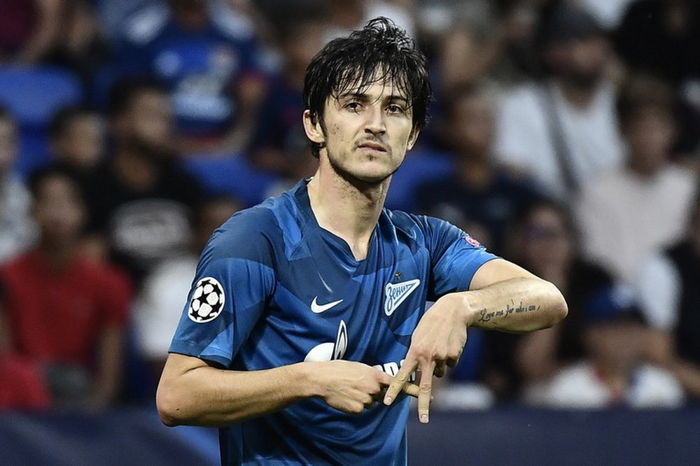 Roma e &ccedil;mendur pas Azmoun, Zenit b&euml;n humor pas golit: