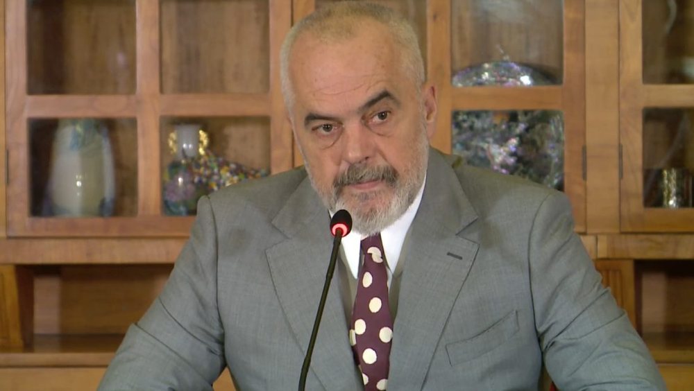 Akuzat p&euml;r refugjat&euml;t afgan&euml;, Rama p&euml;rgjigjet shkurtimisht