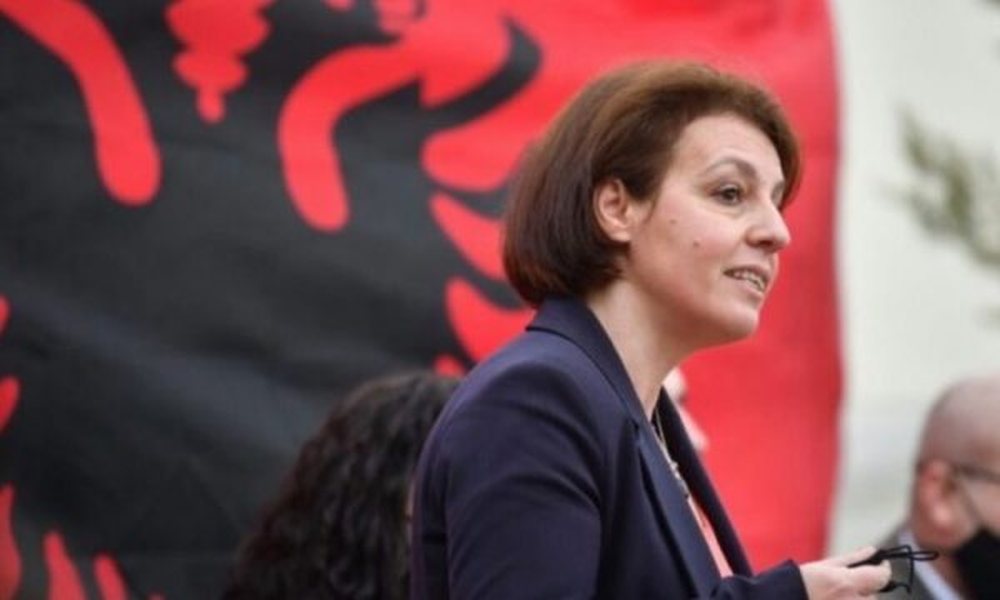 E infektuar me Covid, Ministrja e Jashtme e Kosov&euml;s n&euml; gjendje t&euml;
