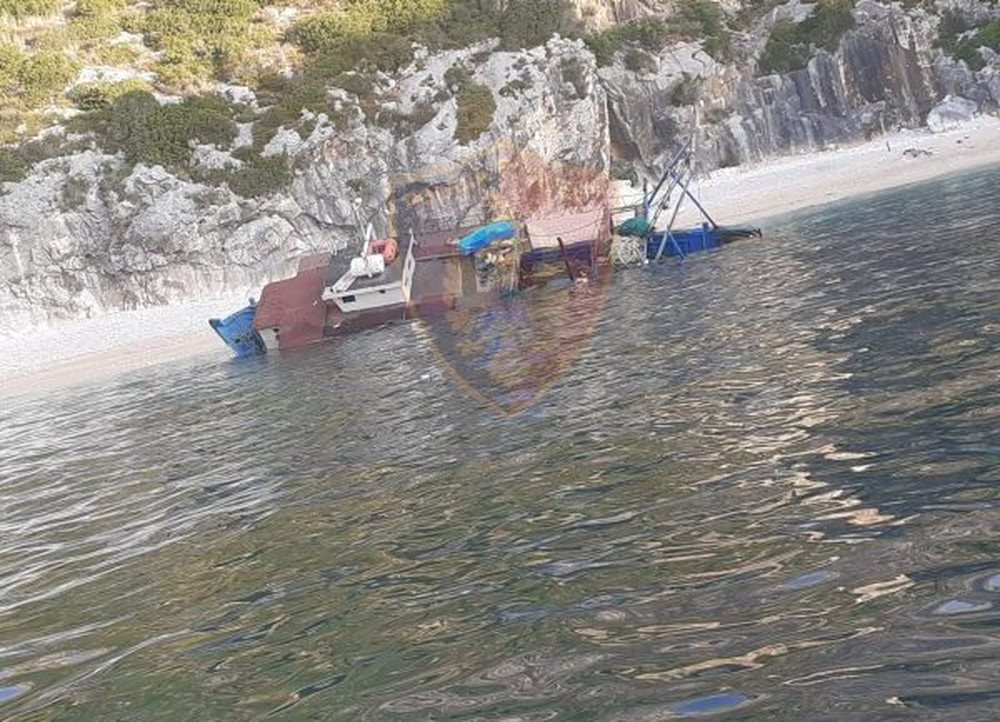 Mbytet peshkarexha n&euml; Gjirin e Gram&euml;s, kishte n&euml; bord 3 persona