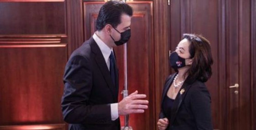 P&euml;rjashtimi i Berish&euml;s/ Kush flet pas mask&euml;s Yuri apo Luli