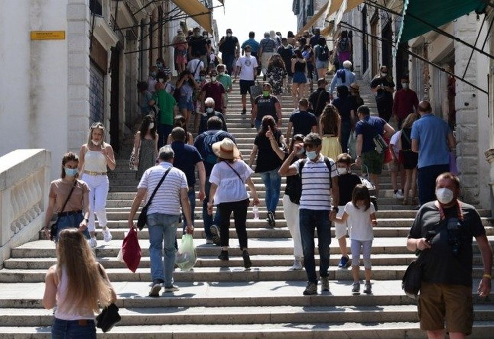 Trefishohet numri i viktimave nga Covid-19 n&euml; Greqi