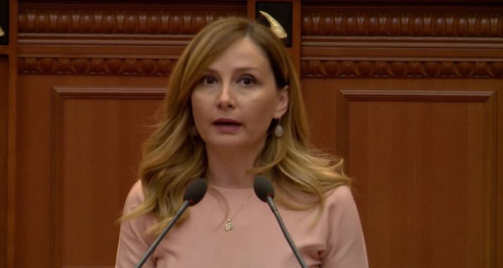 Tabaku: N&euml; SHBA ekonomia u rrit 6% k&euml;tu 17.9, e gjitha lidhet me