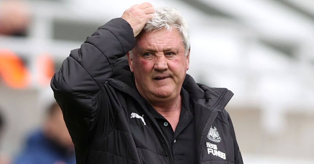 Newcastle b&euml;n l&euml;vizjen e par&euml;, shkarkon trajnerin, klubi i