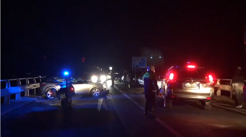 P&euml;rplasen 2 makina n&euml; &ldquo;4 rrug&euml;t e Shijakut&rdquo;, 8