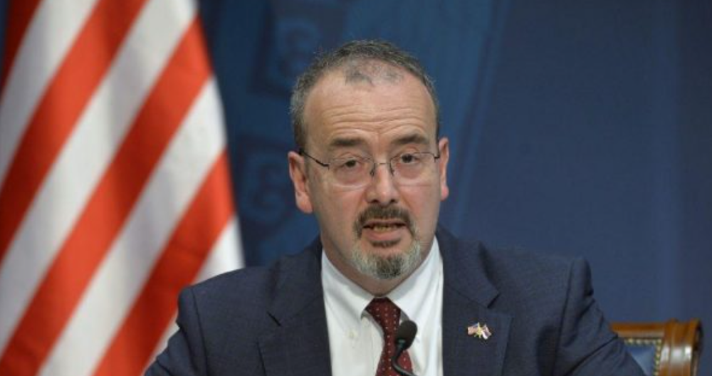 Ambasadori n&euml; ikje i SHBA-s&euml; n&euml; Serbi: Regjimi i