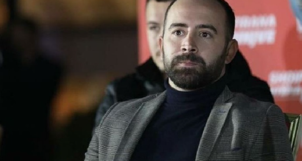 U filmua duke dh&euml;n&euml; lek&euml; p&euml;r vota, arrestohet ish-kandidati