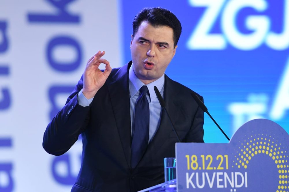 Basha: N&euml; PD nuk do ket&euml; njer&euml;z q&euml; cenojn&euml; orientimin