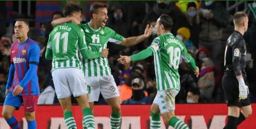 Video/ Kund&euml;rsulmi vrastar i Betis i shkakton Xavit humbjen e par&euml;: