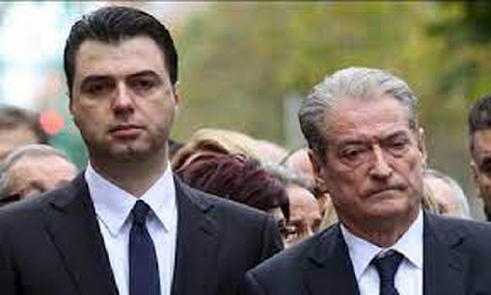 Z&euml;ri i Amerik&euml;s: Diplomat&euml;t nuk takohen me "non grata"