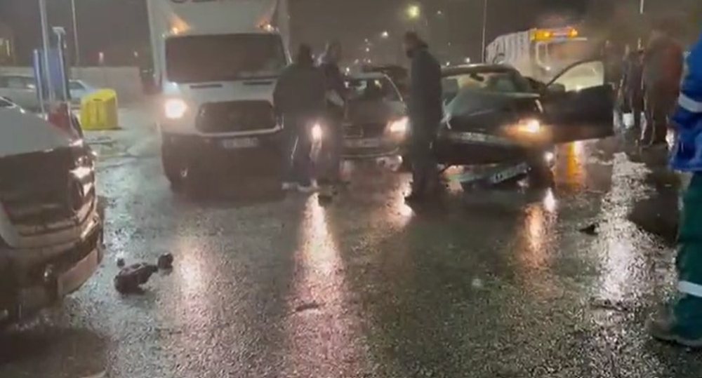 Aksident n&euml; Tiran&euml;, dy makina p&euml;rplasen te ish-Shqiponja (VIDEO)