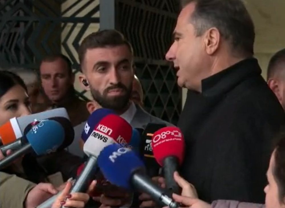 Shkarkimi i Bash&euml;s, Lu&ccedil;iano Bo&ccedil;i p&euml;rjashton marshimin