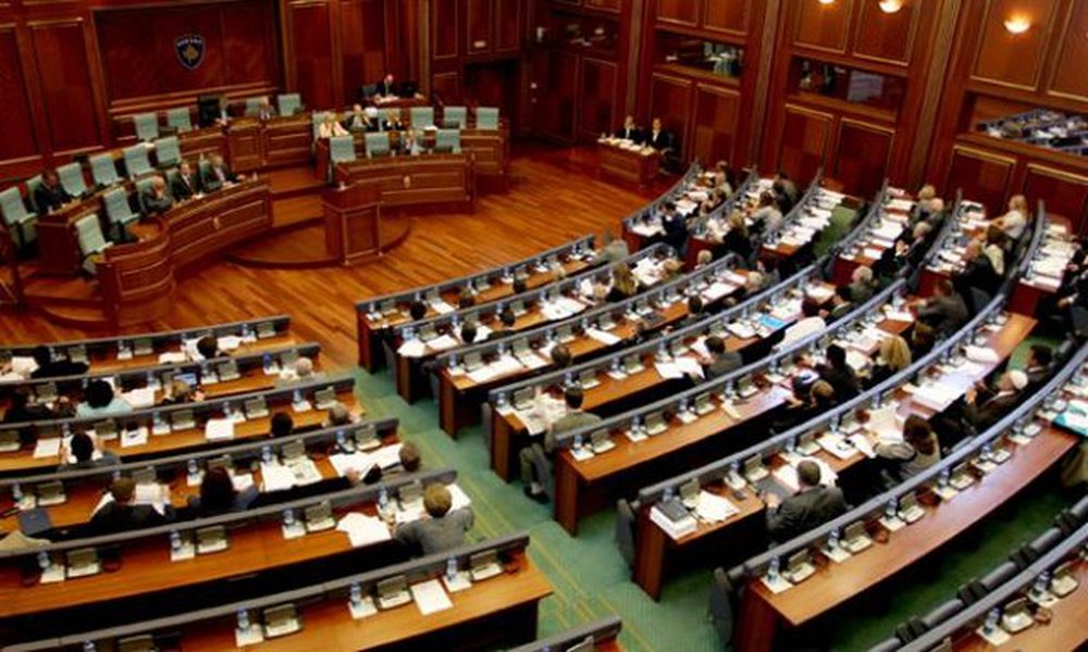 Kuvendi Kosov&euml;s miraton rezolut&euml;n kund&euml;r referendumit t&euml;