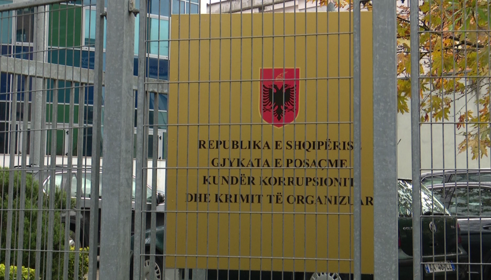 I k&euml;rkoi ryshfet nj&euml; qytetari q&euml; ishte n&euml; arrest