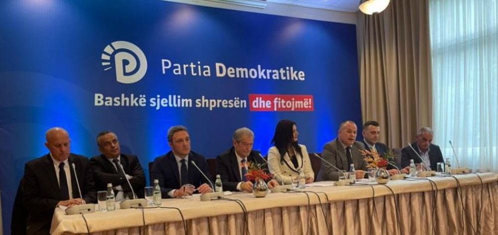 Berisha "nxjerr sekretet"/ Si do dal&euml; n&euml; zgjedhje foltorja
