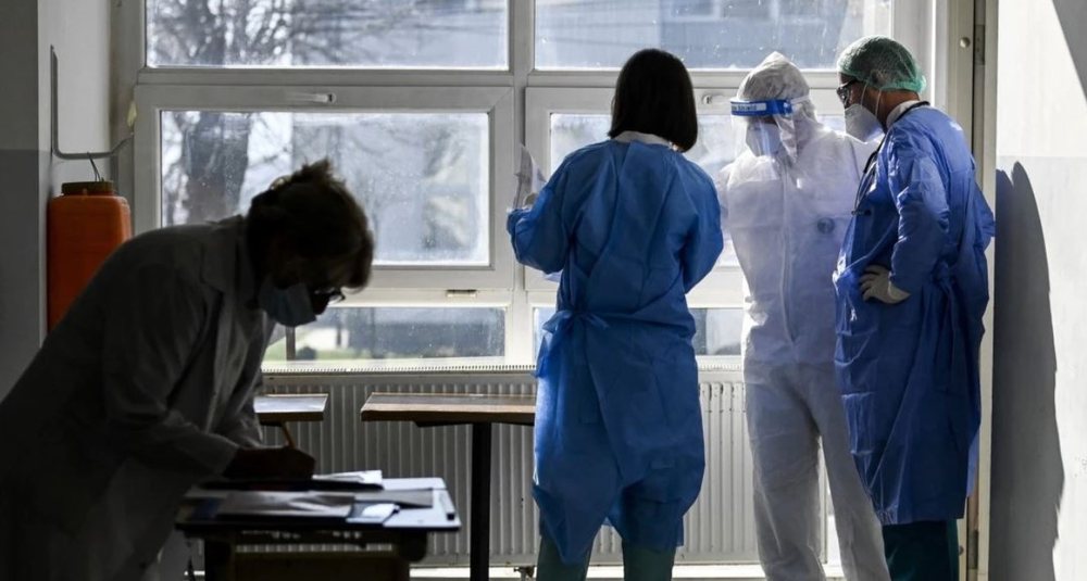 Mbi 1000 punonj&euml;s sh&euml;ndet&euml;sor&euml; n&euml; Kosov&euml; t&euml;