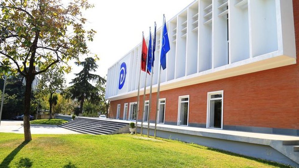PD k&euml;rkoi p&euml;rjashtimin e gjyqtarit Agron Zhukri, Gjykata i rr&euml;zon