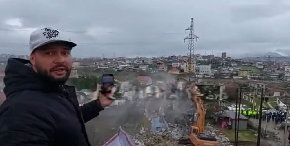 &ldquo;Ma ka dh&euml;n&euml; certifikat&euml;n vet&euml; Rama n&euml;