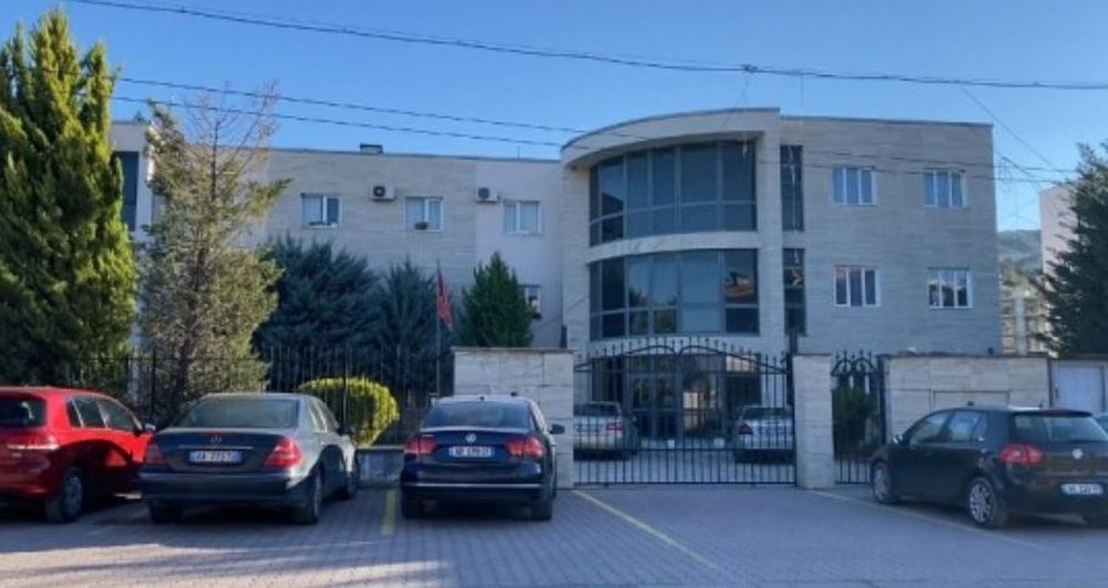 Abuzoi seksualisht me nj&euml; minorene, d&euml;nohet me 7-vjet burg ish-polici